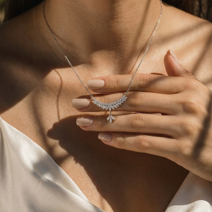 Leaf Zircon Silver Necklace